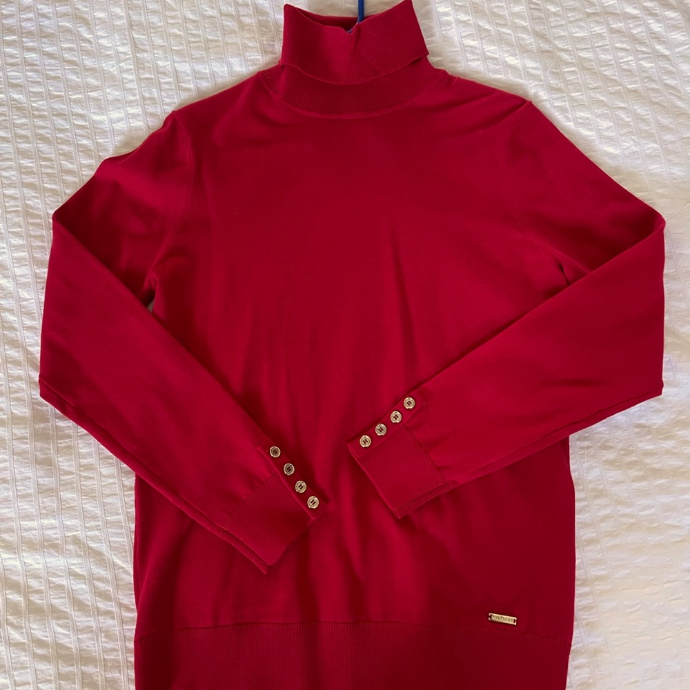 Brand new Tommy Hilfiger turtle neck